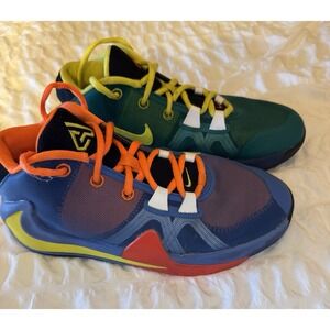 Giannis‎ Freak 1 What The Size 5.5 Kids Basketball Shoes Green Blue Orange